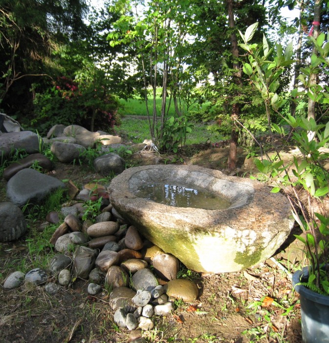 自然石　水鉢